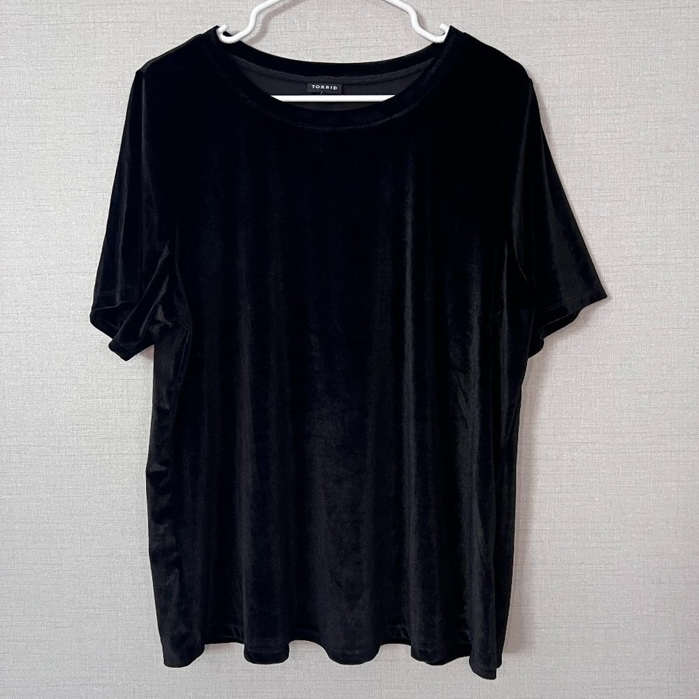 Torrid Black Velvet Short Sleeve Tee